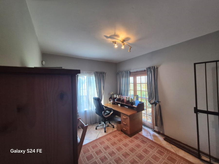 5 Bedroom Property for Sale in Cashan North West